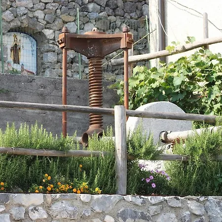 Daire Antica Macina